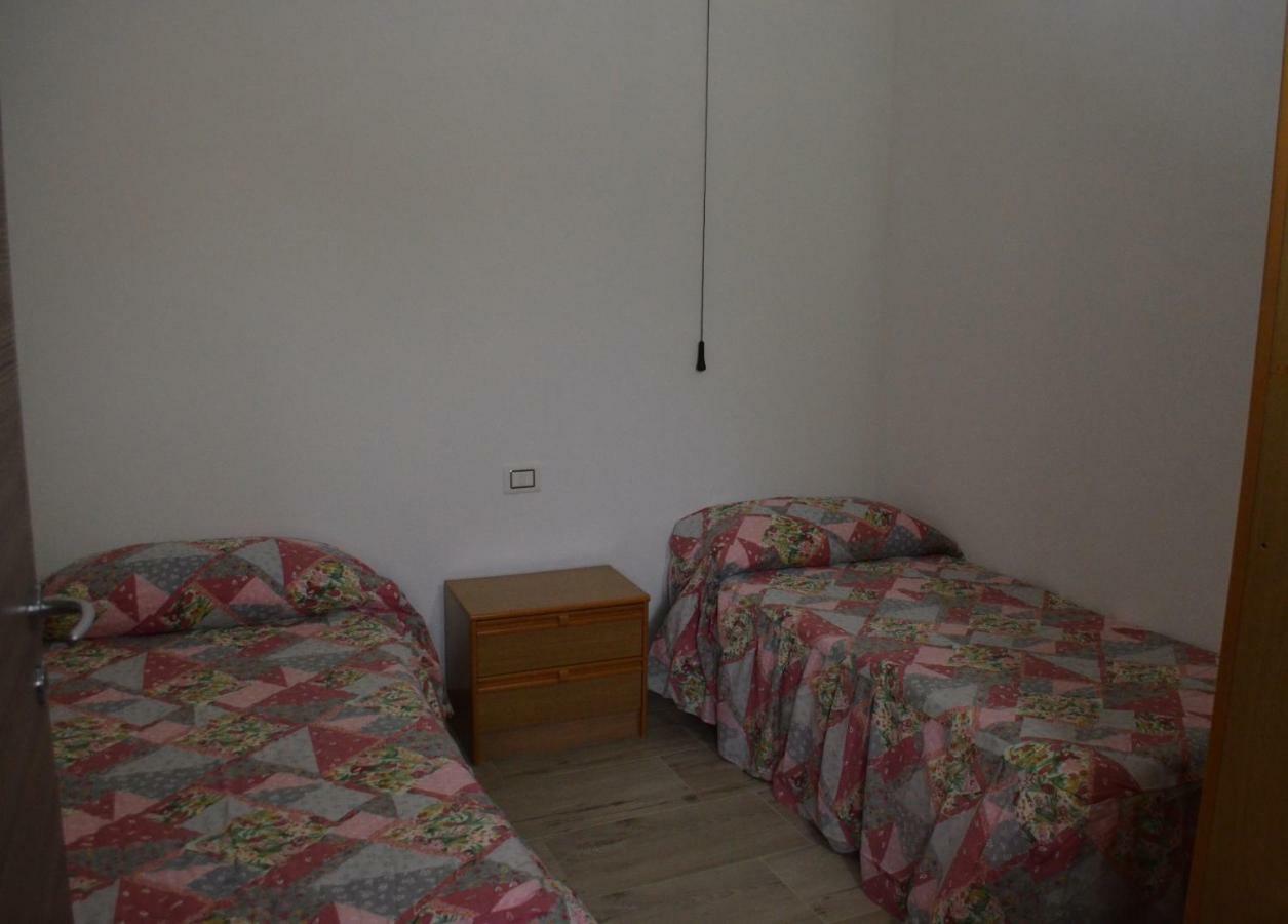 Appartamento Vacanza Da Luisa San Giovanni Suèrgiu Buitenkant foto