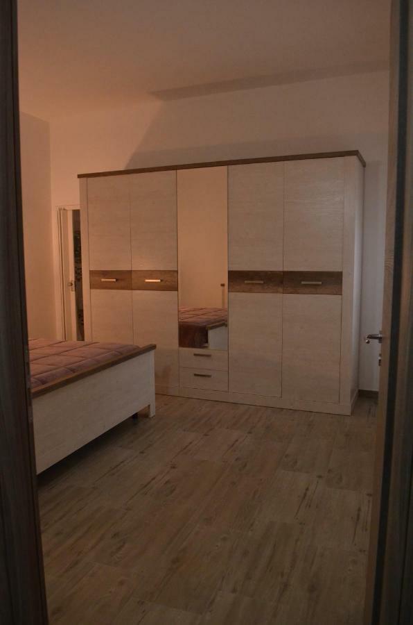 Appartamento Vacanza Da Luisa San Giovanni Suèrgiu Buitenkant foto