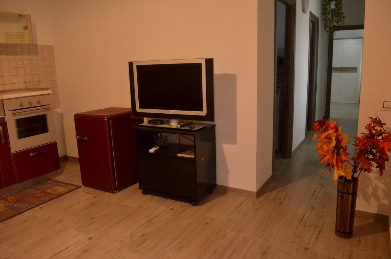Appartamento Vacanza Da Luisa San Giovanni Suèrgiu Buitenkant foto